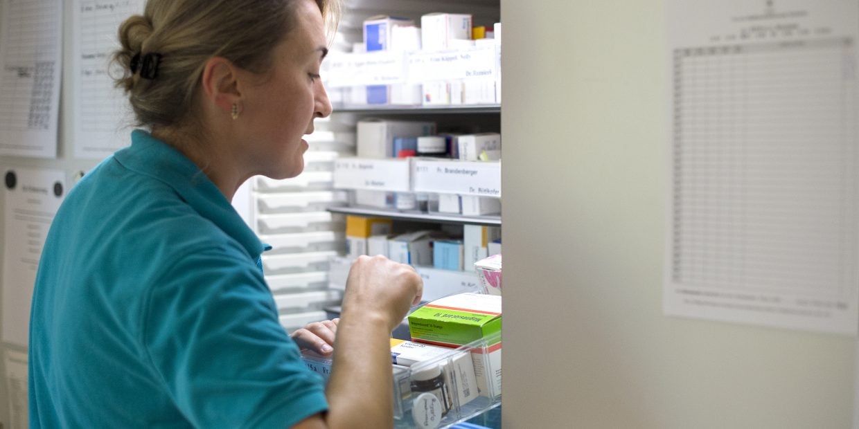 Assistente specializzato/a in cure di lungodegenza e assistenza con attestato professionale federale (EP)